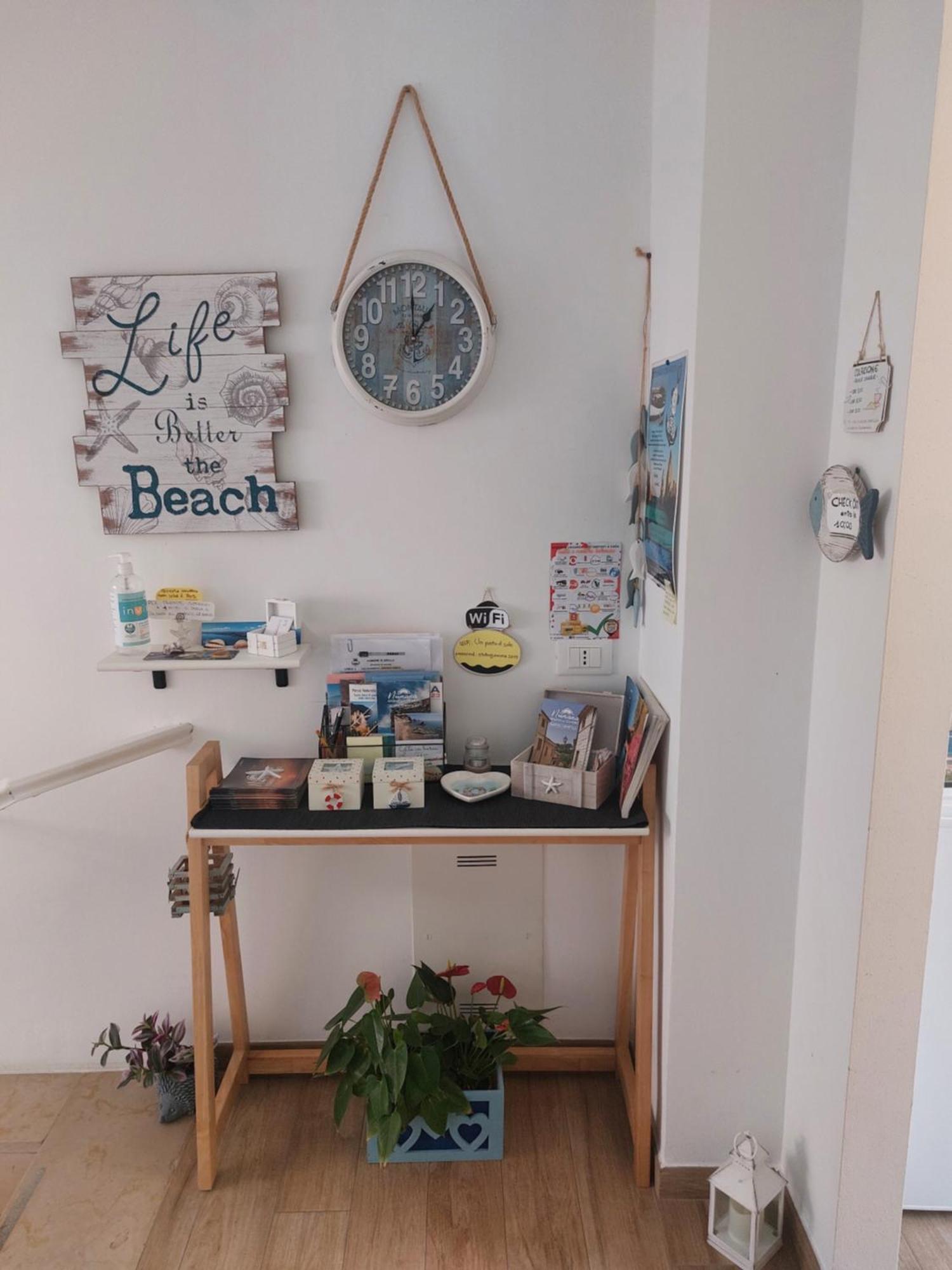 B&B Un Posto Al Sole ヌマーナ エクステリア 写真
